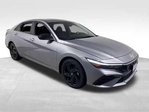 New 2026 Hyundai Elantra Sport image 7