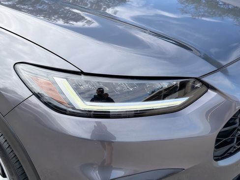 Certified 2023 Honda HR-V LX image 32