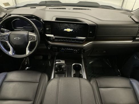 Used 2024 Chevrolet Silverado 1500 LT Trail Boss w/ Convenience Package II image 14