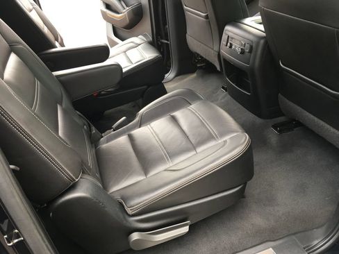 Used 2020 GMC Yukon XL Denali AWD/4WD image 30