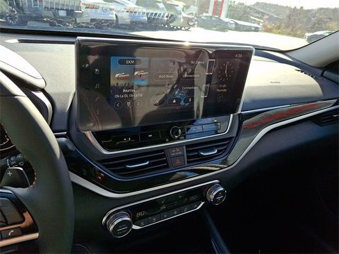 New 2025 Nissan Altima 2.5 SR w/ SR Premium Package image 8