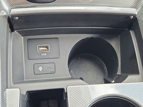 Used 2022 Hyundai Santa Fe Limited w/ Cargo Package image 26