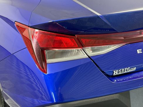 Used 2024 Hyundai Elantra SE image 35