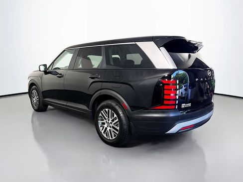 Certified 2026 Hyundai Palisade SE FWD image 6