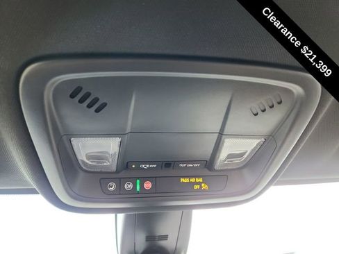 Used 2023 Chevrolet Traverse LS image 44