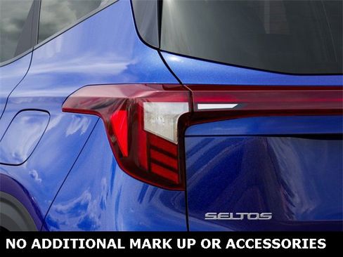 New 2026 Kia Seltos S image 11