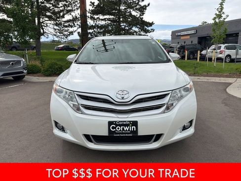 Used 2015 Toyota Venza LE AWD/4WD image 2