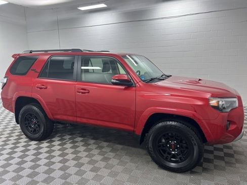 Used 2024 Toyota 4Runner TRD Off-Road Premium image 4