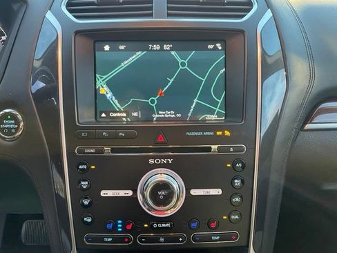 Used 2017 Ford Explorer Platinum AWD/4WD image 22