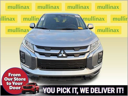Used 2023 Mitsubishi Outlander Sport ES image 2