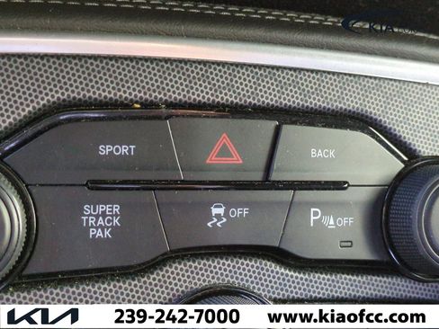 Used 2015 Dodge Challenger R/T Scat Pack w/ Scat Pack Appearance Package image 24