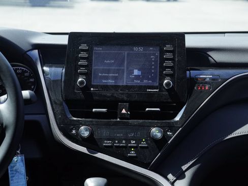 Used 2024 Toyota Camry SE FWD image 27