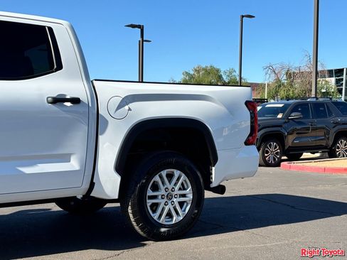 Used 2023 Toyota Tundra SR5 w/ SR5 Convenience Package RWD image 9