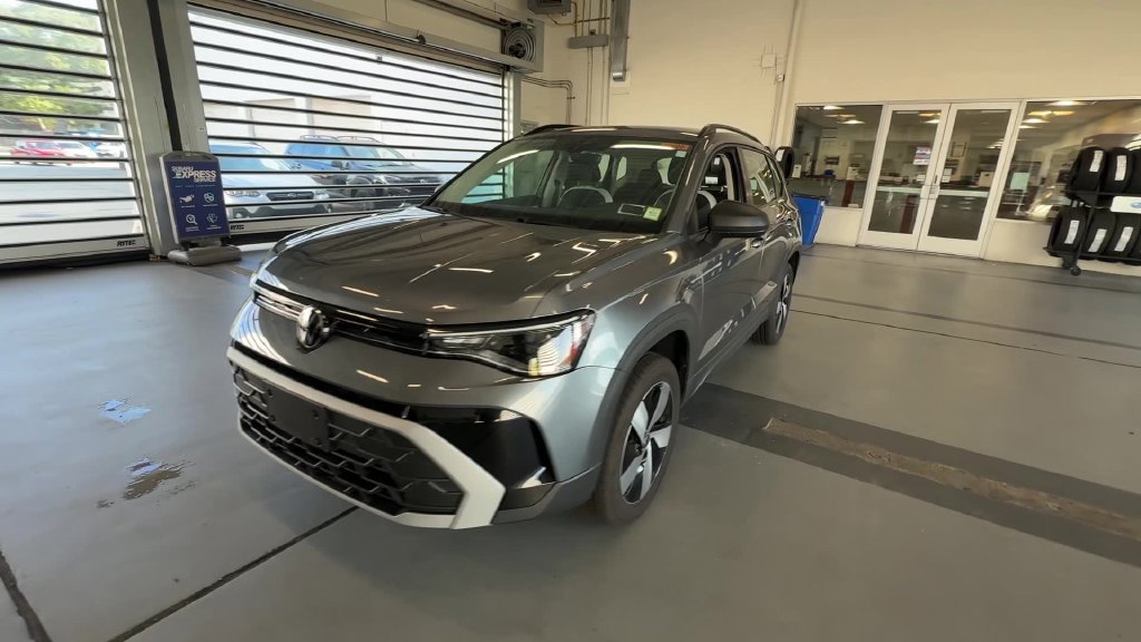 Certified 2025 Volkswagen Taos S AWD/4WD image 7