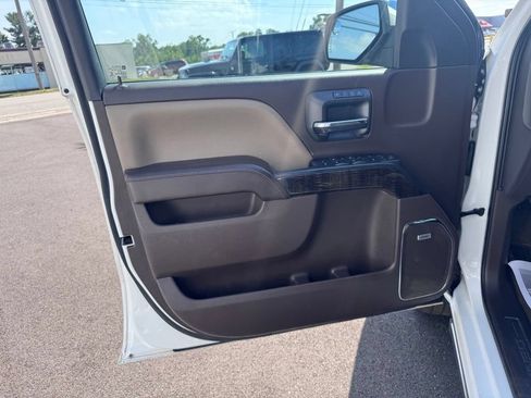 Used 2016 GMC Sierra 1500 Denali w/ Denali Ultimate Package AWD/4WD image 11