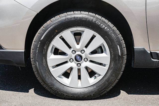 Used 2016 Subaru Outback 2.5i Premium AWD/4WD image 11