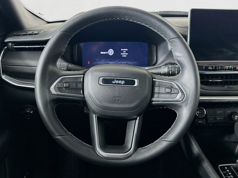 Used 2022 Jeep Compass High Altitude AWD/4WD image 18