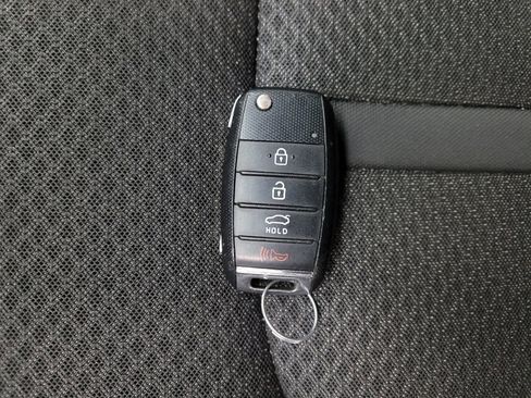 Used 2016 Kia Optima LX image 32