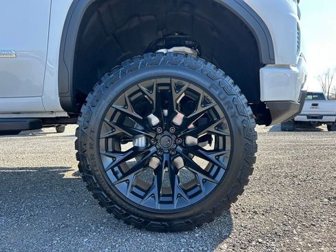 Used 2024 GMC Sierra 1500 Elevation w/ Elevation Premium Package image 22