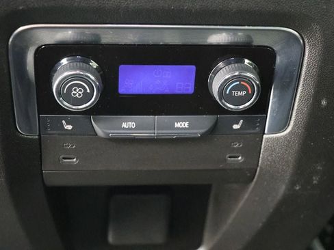 Used 2025 Chevrolet Tahoe Premier image 13