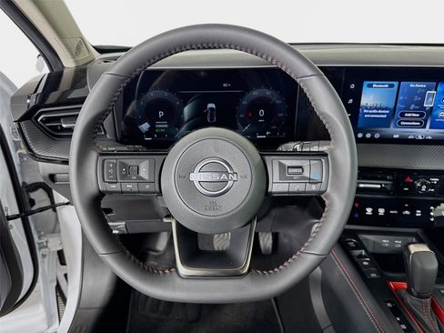 New 2026 Nissan Kicks SR FWD image 12