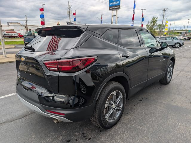 Used 2023 Chevrolet Blazer LT w/ Driver Confidence Package FWD image 5