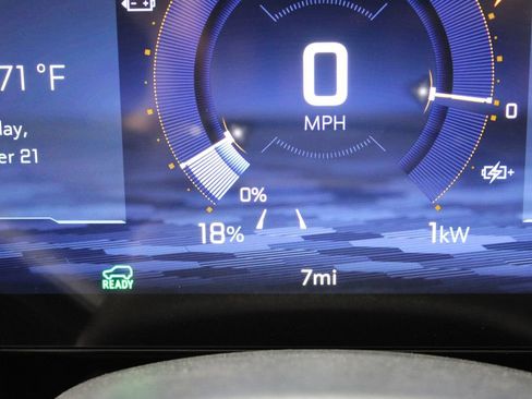 New 2026 Chevrolet Equinox EV LT image 30