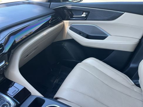 Certified 2023 Acura MDX SH-AWD w/ Advance Package image 17