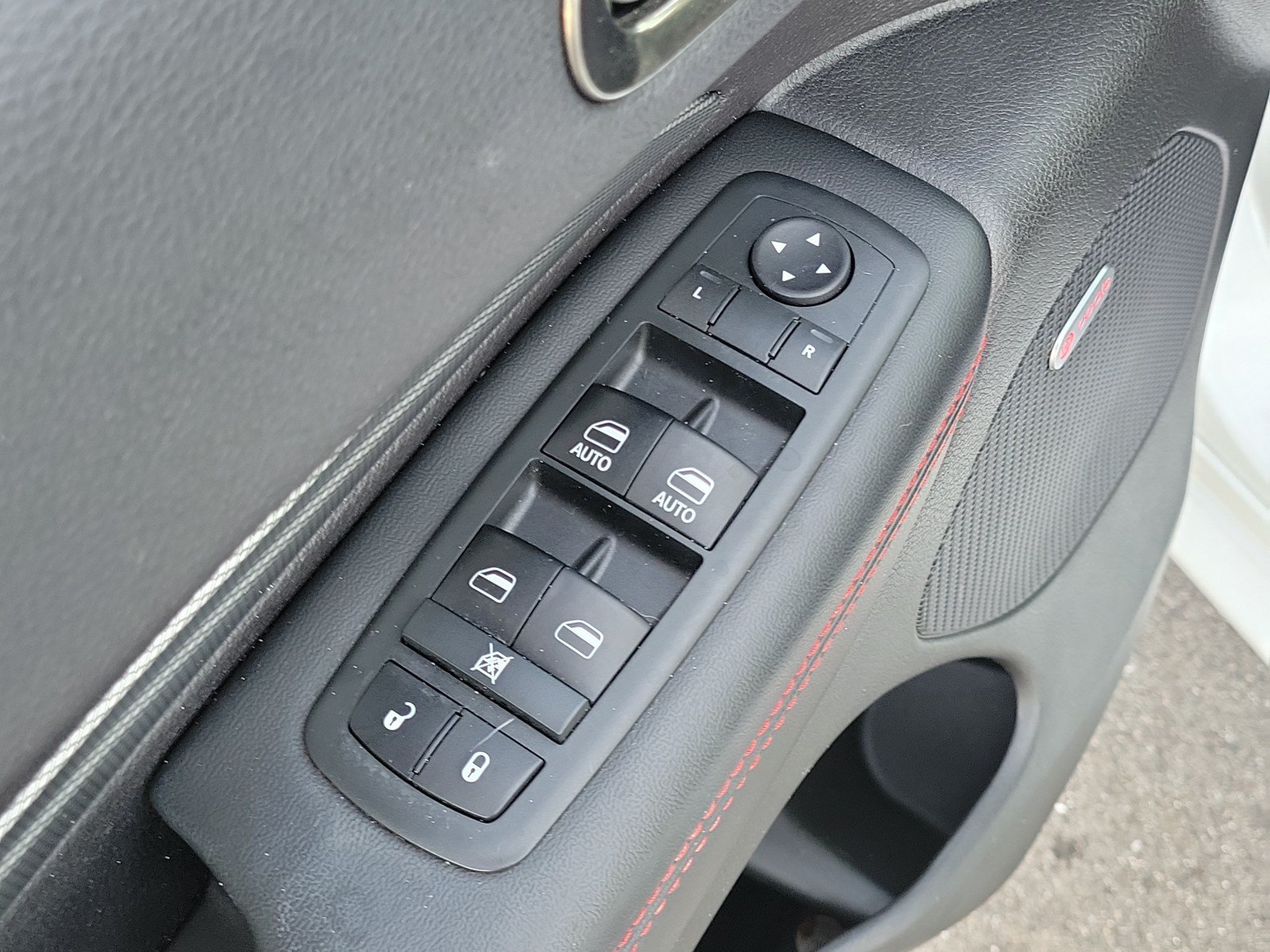 Used 2018 Dodge Durango GT w/ Premium Group RWD image 14