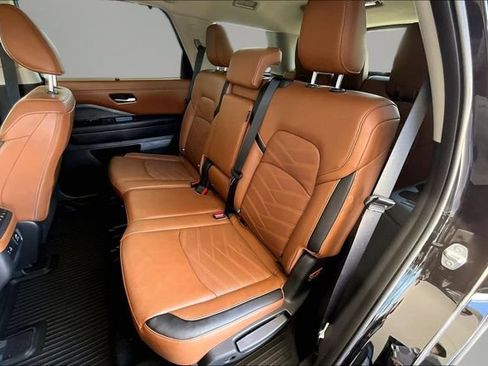 Used 2025 Nissan Pathfinder Platinum w/ Cargo Package FWD image 19