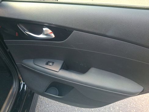 Used 2023 Kia Forte GT-Line w/ GT-Line Premium Package image 16