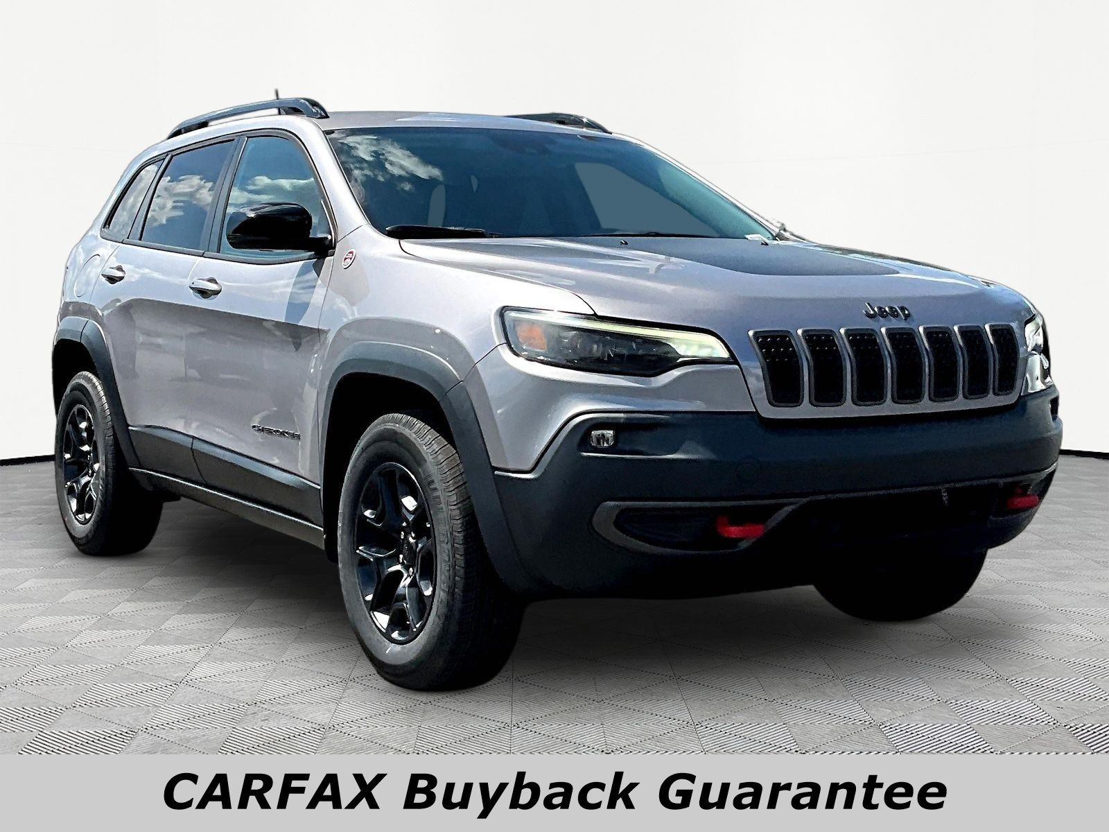Used 2022 Jeep Cherokee Trailhawk w/ Trailer Tow Group AWD/4WD image 3