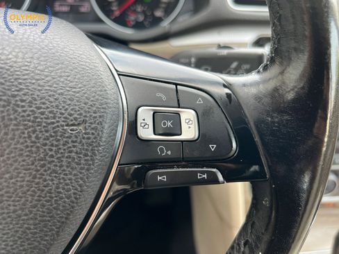 Used 2017 Volkswagen Passat 1.8T SE image 25