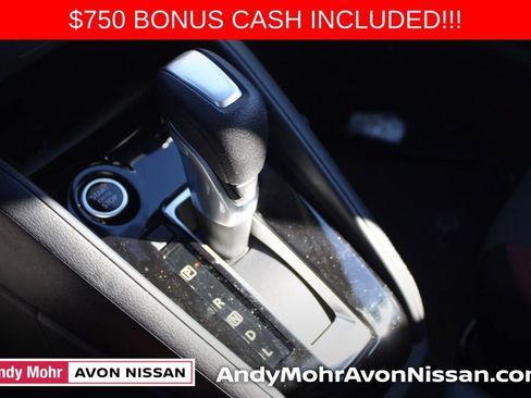 New 2025 Nissan Versa SR w/ Trunk Package image 27