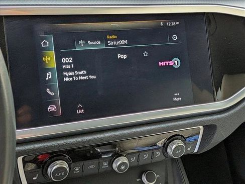 Used 2020 Audi Q3 2.0T Premium w/ Convenience Package image 14