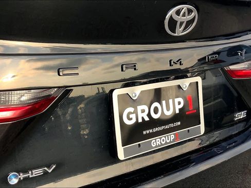 Used 2025 Toyota Camry SE FWD image 30