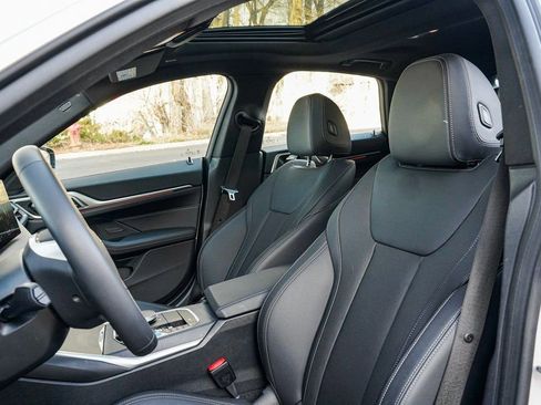 Used 2025 BMW i4 xDrive40i image 15