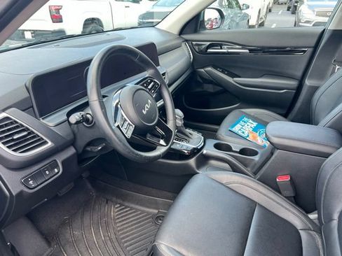 Used 2025 Kia Seltos EX w/ EX Sunroof Package FWD image 14