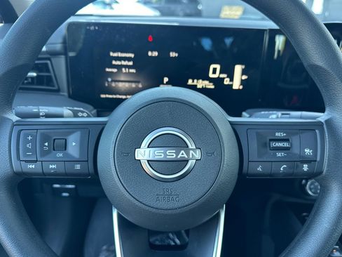 Certified 2025 Nissan Kicks S image 36