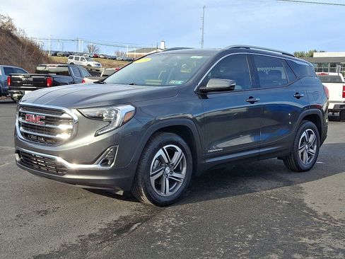 Used 2019 GMC Terrain SLT w/ Preferred Package image 3