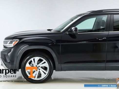 Used 2022 Volkswagen Atlas SE w/ Panoramic Sunroof Package FWD image 3