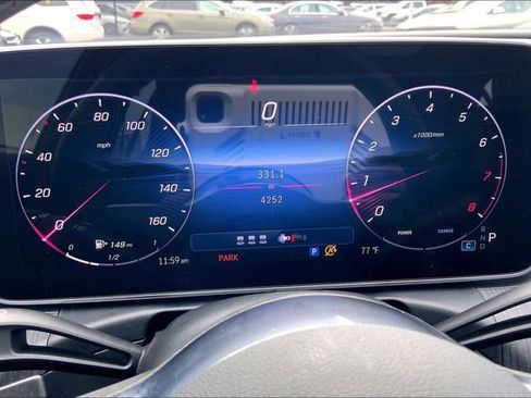 Used 2025 Mercedes-Benz C 300 4MATIC Sedan image 22