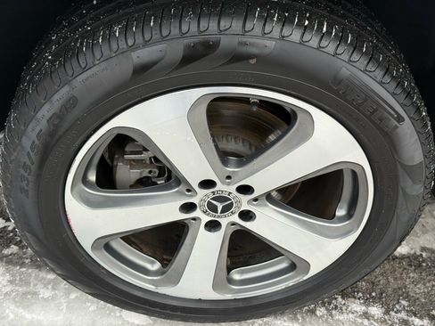 Used 2019 Mercedes-Benz GLC 300 4MATIC image 10