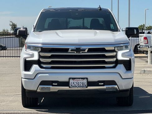 Used 2024 Chevrolet Silverado 1500 High Country w/ Technology Package AWD/4WD image 11