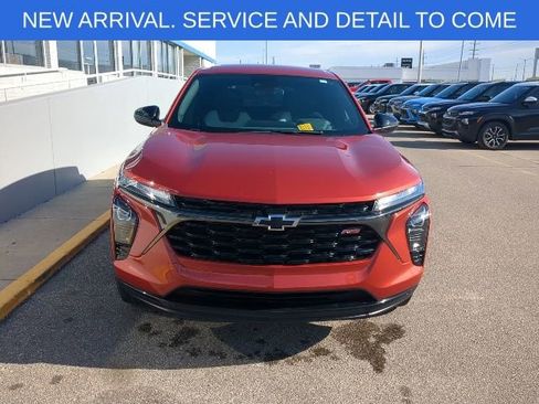 Certified 2024 Chevrolet Trax RS w/ Driver Confidence Package FWD image 9