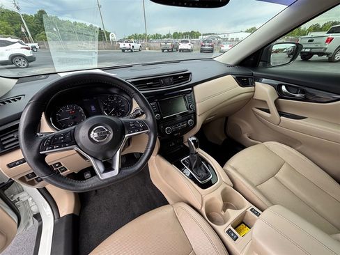 Used 2018 Nissan Rogue SL w/ Premium Package FWD image 12