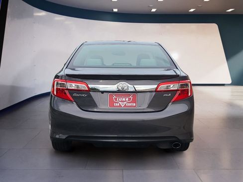 Used 2012 Toyota Camry XLE FWD image 4