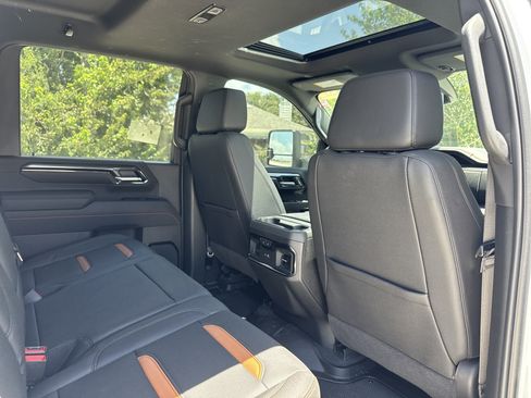 Used 2026 GMC Sierra 2500 AT4 AWD/4WD image 14