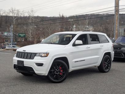 Used 2019 Jeep Grand Cherokee Altitude