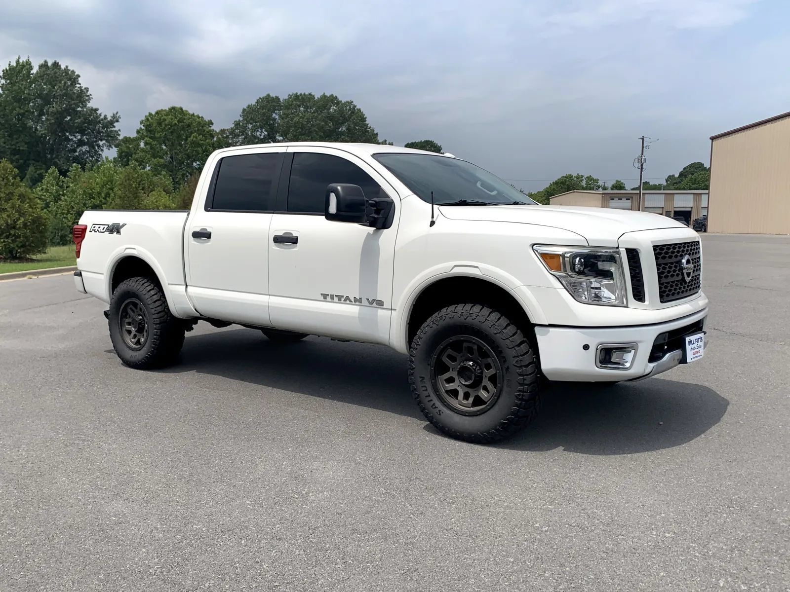 Used 2018 Nissan Titan PRO-4X w/ Pro-4x Utility Package AWD/4WD image 1